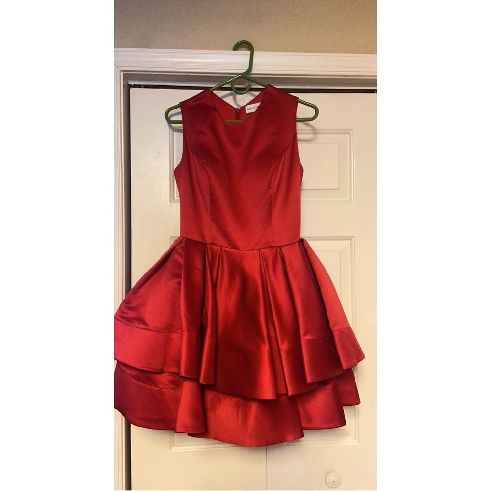 Ashley Lauren Red CocktailSize 4 (altered to a 4 was an 8) Selling for $100.